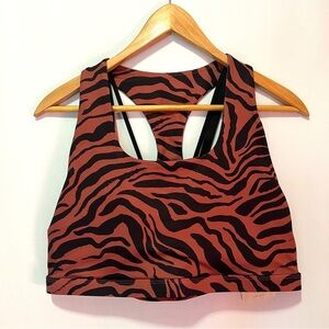 Fabletics Kessler Medium Impact Sports Bra - XL NWT Zebra Print
